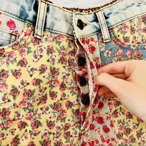 Farm Rio Floral Denim Shorts - Picture 4 of 13